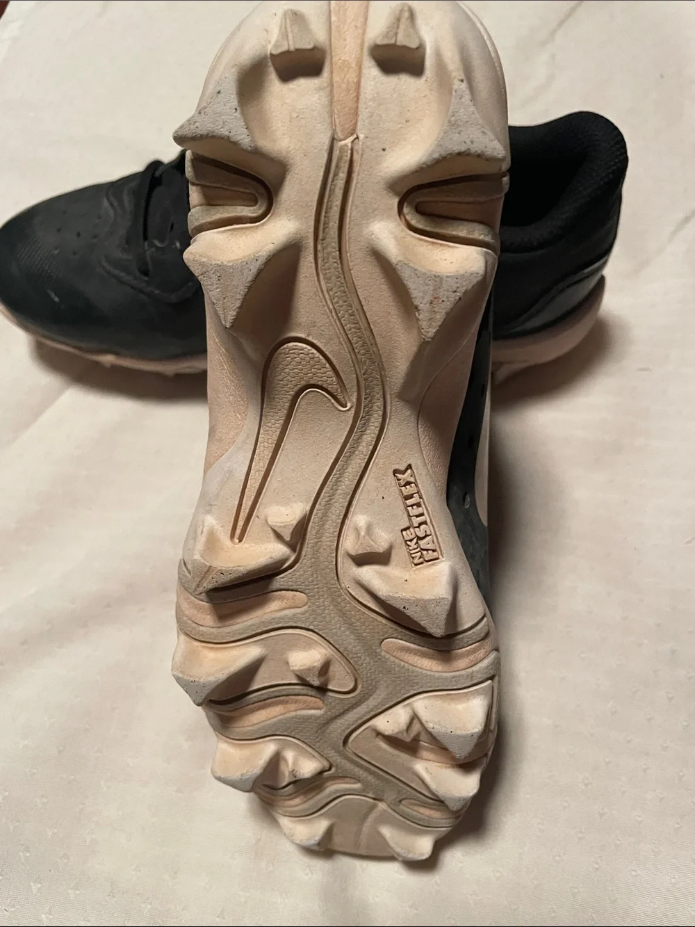Kids Black Baseball Cleats